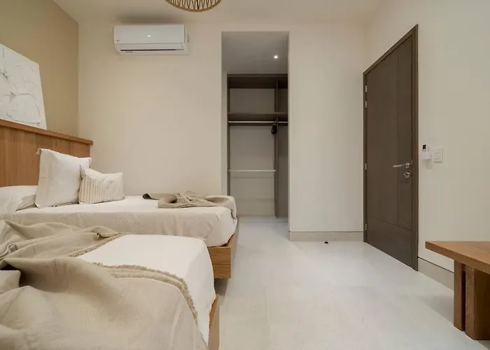 Amalfi - 3br/3b Vista Vela Ii Ocean View Apartment *